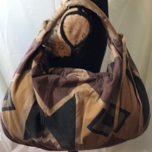 Large Print Pattern Hobo Bag - Picture 2 of 10